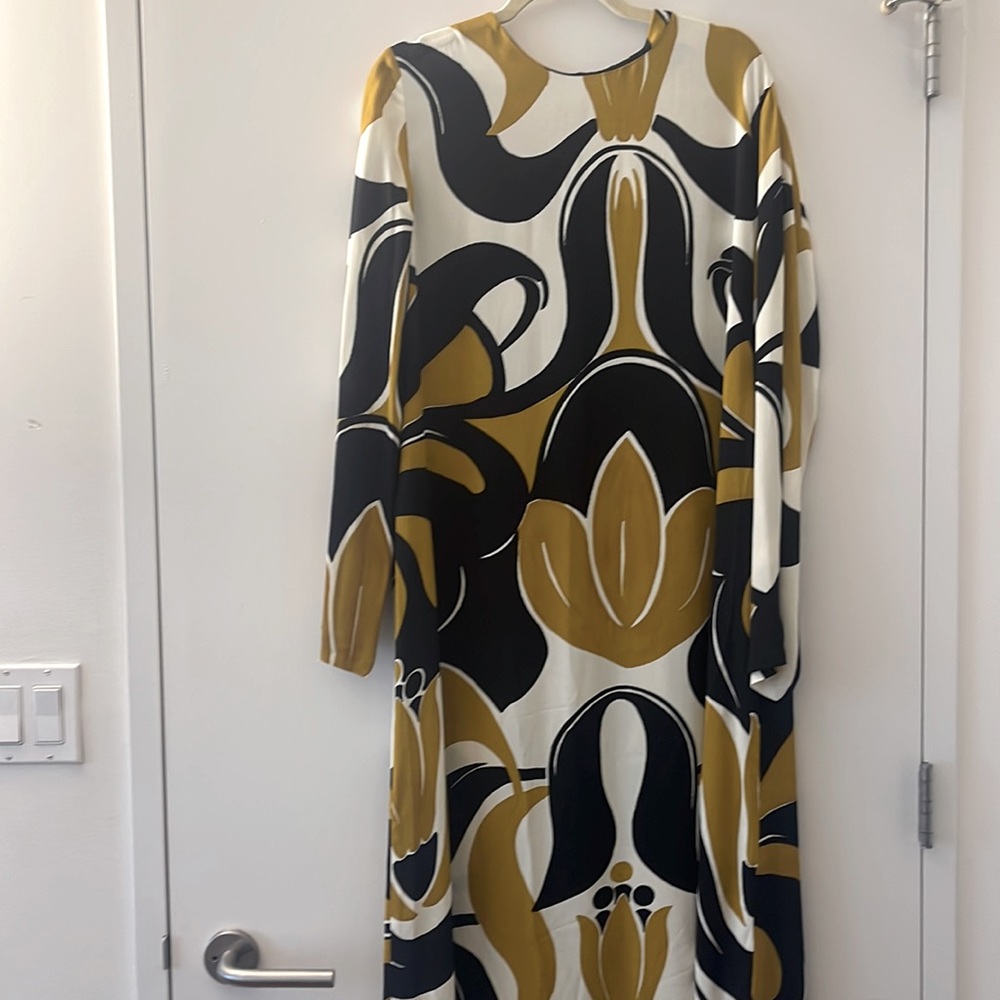 NWT! ZARA Mid Length Abstract Dress Size XXL